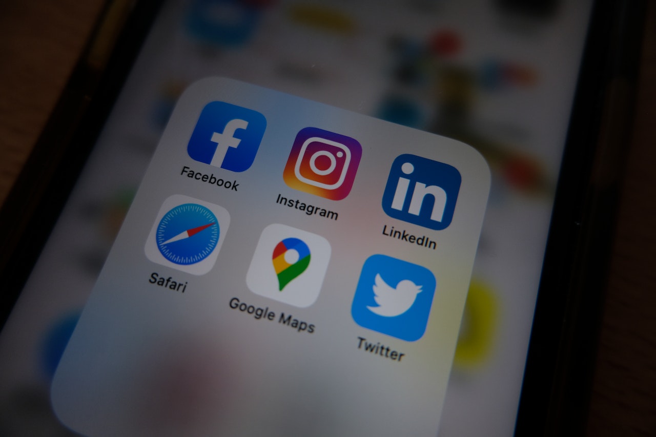 Sopama Digital Persona samt valg af platforme